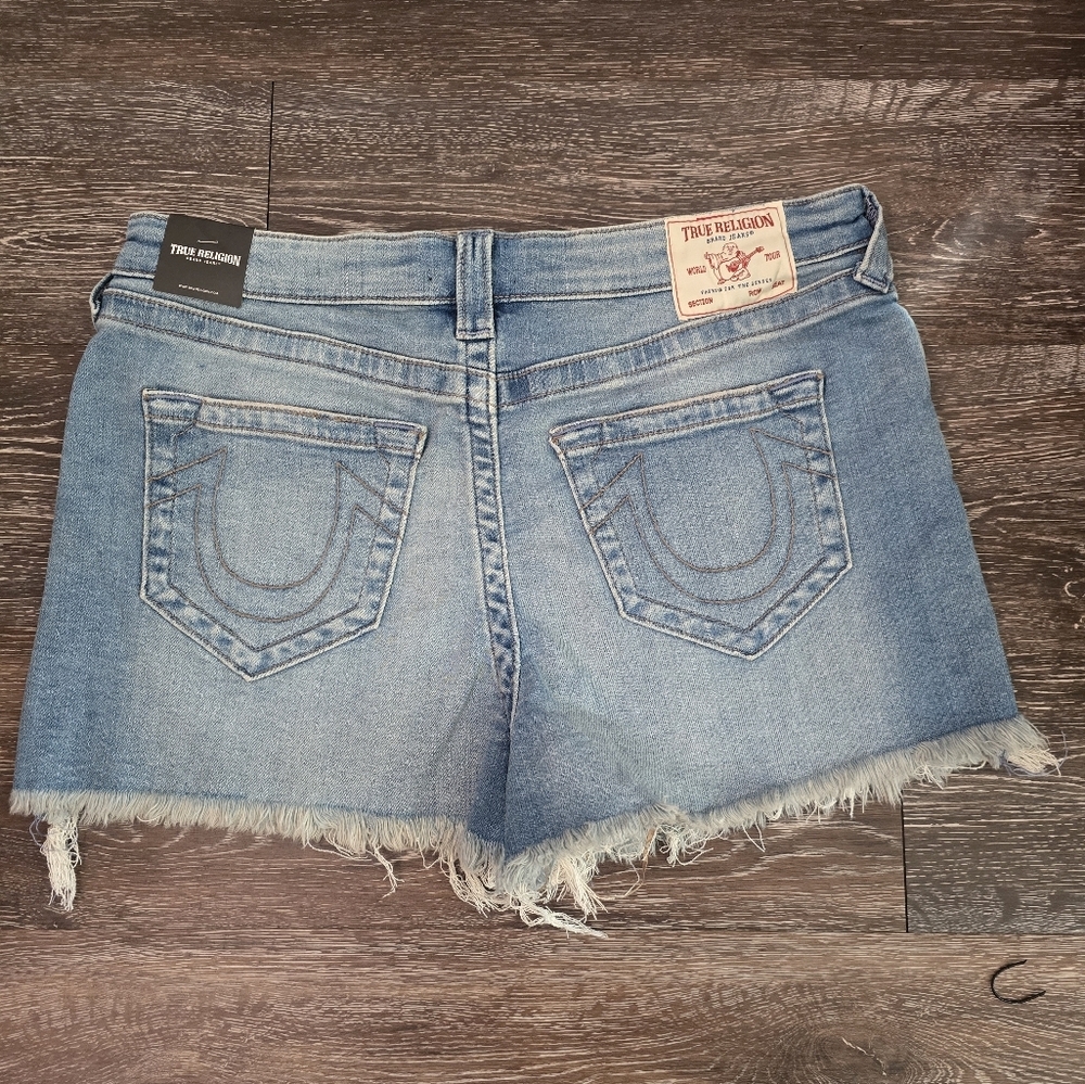 NEW TRUE RELIGION BLUE SHORT SIZE W31  high rise short  nwt - Picture 11 of 12